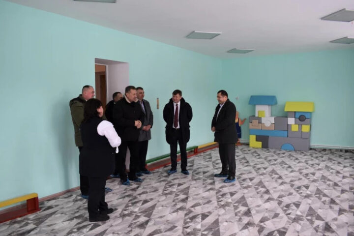 Вице-премьер Валерий Киверь посетил Каушанский район для встречи с мэрами населённых пунктов