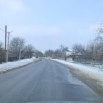 Дорожные службы Молдовы призывают водителей к осторожности в условиях снегопада