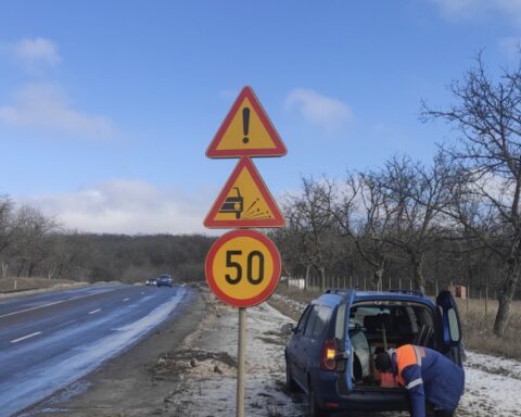 Дорожные службы обеспечивают безопасные условия на трассах Молдовы, ожидается туман