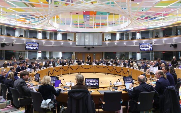 ЕС выделяет 90 миллиардов евро на поддержку Украины и новые стратегии безопасности