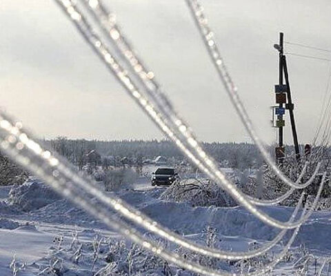 Из-за гололеда 30 населенных пунктов в шести районах Молдовы остались без электричества