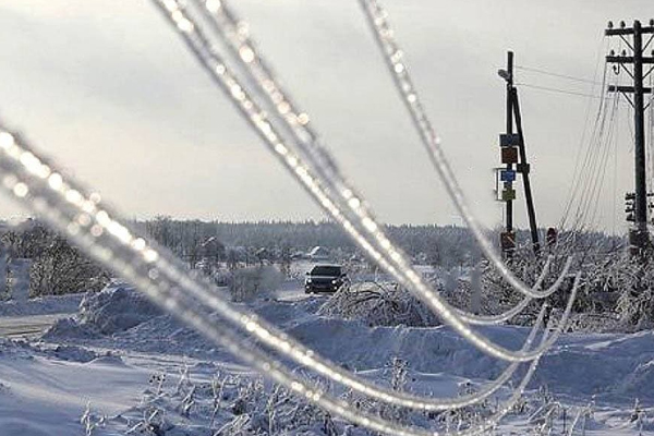 Из-за гололеда 30 населенных пунктов в шести районах Молдовы остались без электричества