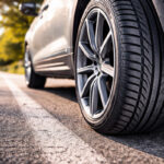 Как выбрать автомобильные шины: руководство по критериям и особенностям выбора