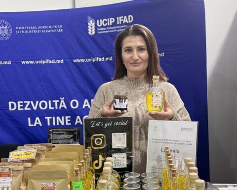 Людмила Серт из Гагаузии создала успешный местный бренд на основе миндального сада