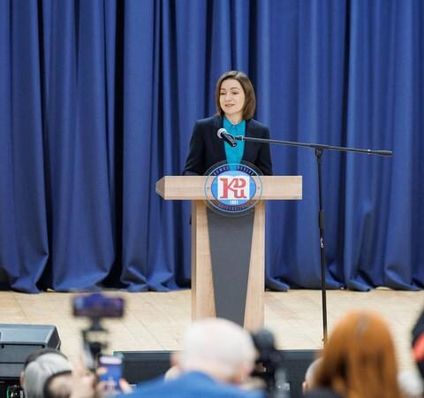 Майя Санду в Комрате: развитие Гагаузии невозможно в изоляции