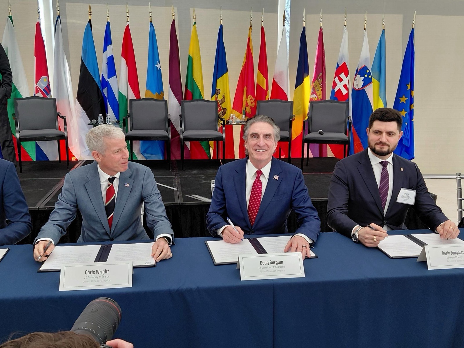 Министр энергетики Молдовы выступил на саммите по безопасности поставок газа