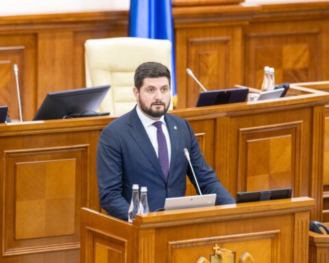 Министр энергетики представил парламенту отчет о ходе реформ в энергетическом секторе