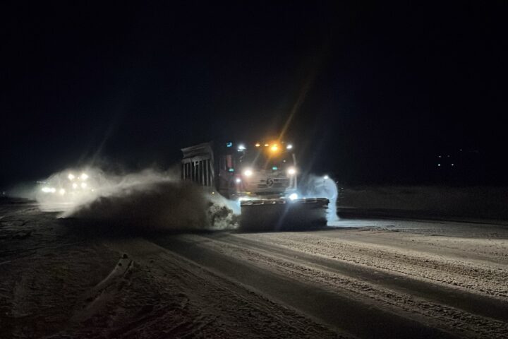 Национальная администрация дорог обеспечила круглосуточную работу по очистке дорог от снега и гололёда