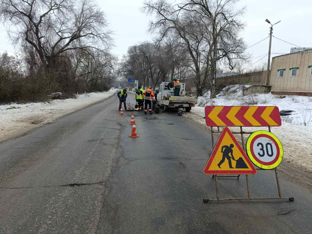 Национальная администрация дорог сообщает об условиях движения и предостерегает о снегопадах 21 февраля