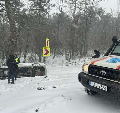 Неблагоприятные погодные условия стали причиной 69 ДТП в Молдове за сутки