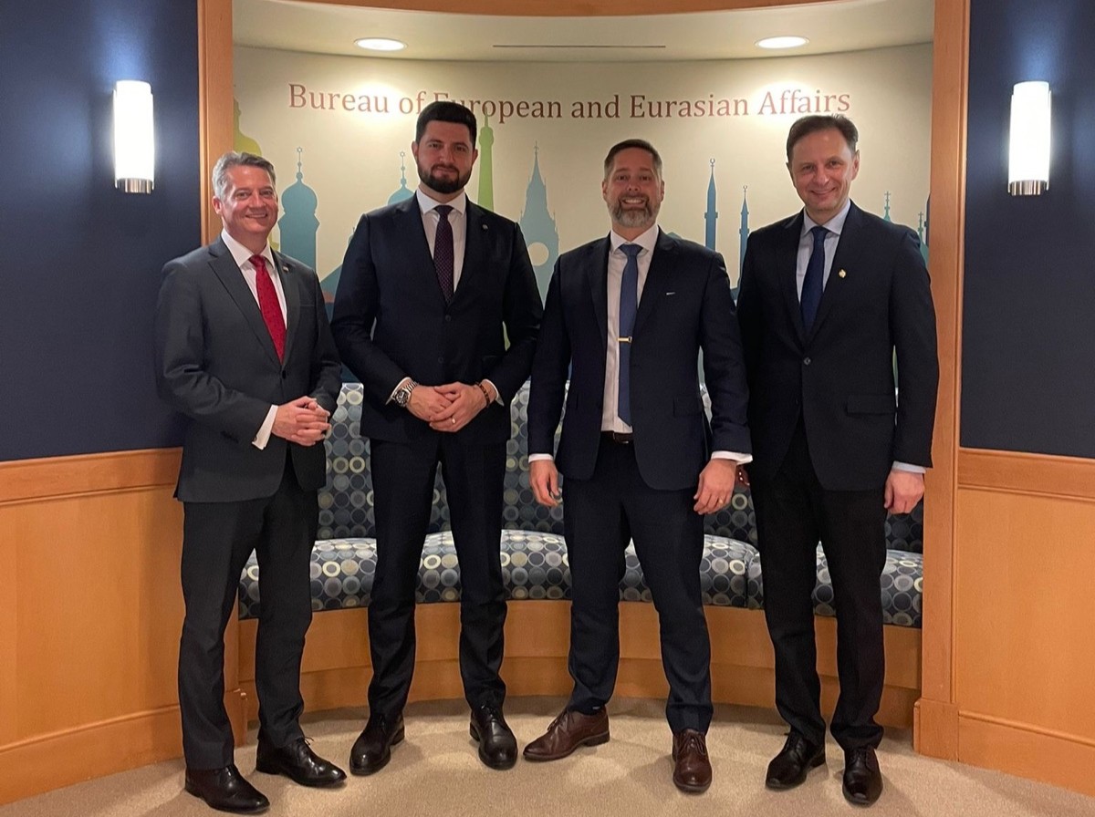 Обсужден проект воздушной линии электропередачи Страшены–Гутинаш и модернизация энергетической системы