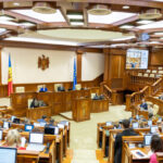 Парламент Молдовы пересмотрел законопроект об адвокатуре после протестов юристов