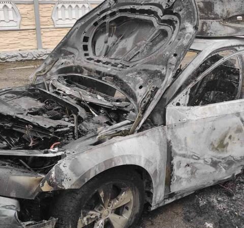 Пожар разрушил 90% автомобиля в Кахуле, причины устанавливаются