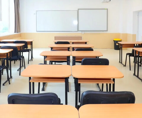 Правительство Молдовы одобрило реорганизацию 73 школ для улучшения образовательного доступа