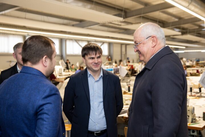 Премьер-министр Александру Мунтяну отметил успехи местного бизнеса в Ниспоренах