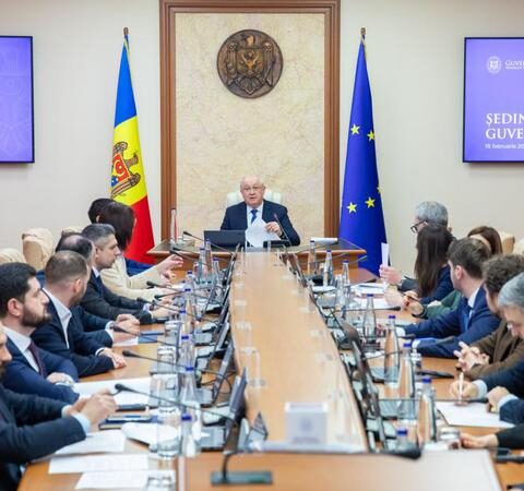 Премьер-министр Молдовы планирует представить отчет в парламенте в конце марта или начале апреля