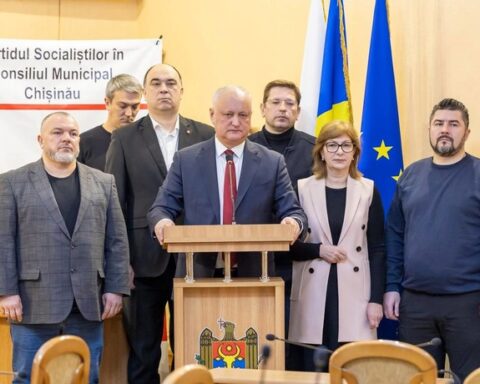 Социалисты требуют перераспределить деньги столицы в пользу жителей