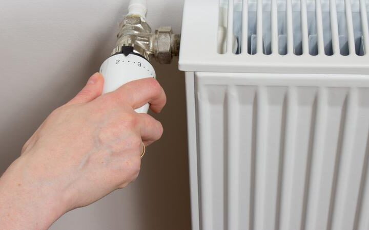 Утверждено ANRE: снижение цен на тепло в Кишиневе, Унгене и Комрате, рост в Бельцах и Глоденах