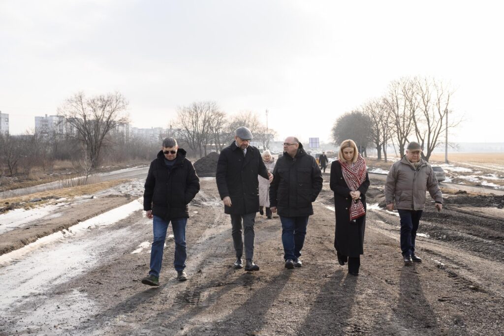 Вице-премьер Владимир Боля подписал контракты на 83 миллиона леев для развития региона