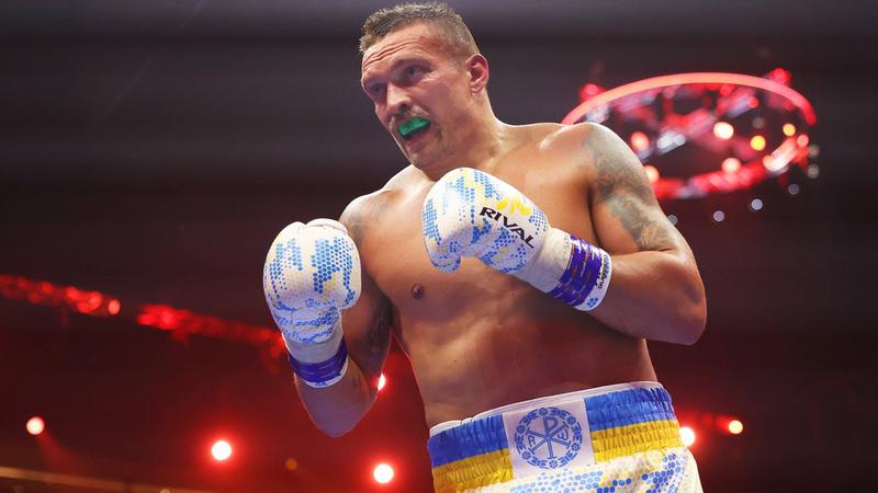 Боксер Александр Усик объявил о намерении баллотироваться на пост президента Украины