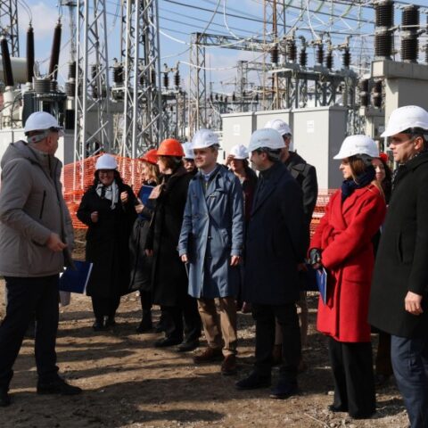 Делегация Европейской комиссии оценила строительство линии электропередачи Вулканешты-Кишинёв