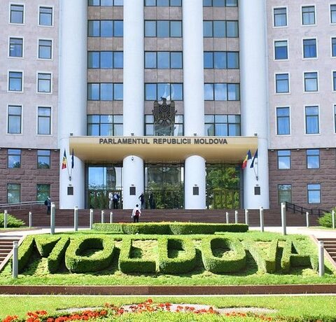 Депутаты PAS снизили порог голосования для формирования комиссии по оценке судей до 51 голоса