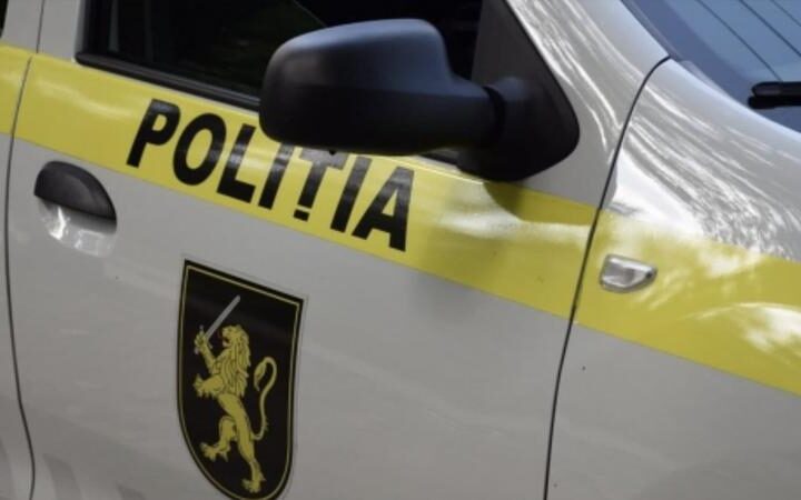 Два полицейских из Кишинева осуждены на пять лет за коррупцию