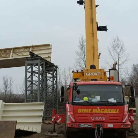 Игорь Гросу проверил ход работ на мосту в Унгенах