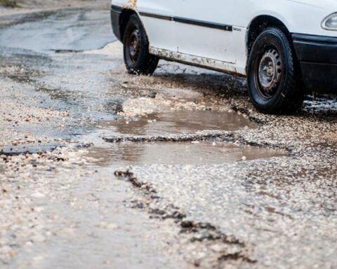 Министр объявил о проведении тендера на восстановление дороги Кишинев–Хынчешты