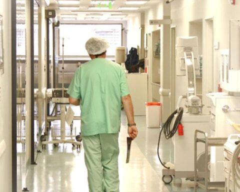 Мотоциклист, пострадавший в аварии в Комрате, переведен в Институт неотложной медицины