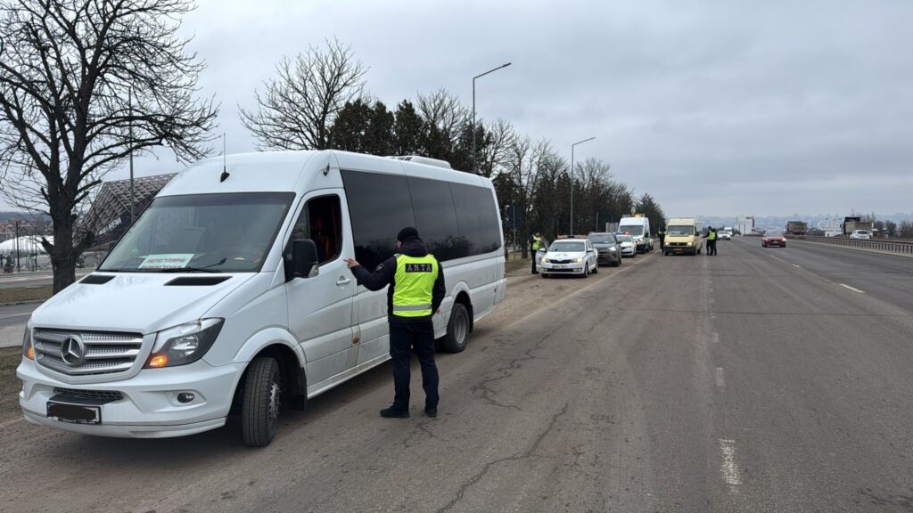 Национальное агентство автомобильного транспорта возобновило все регулярные пассажирские рейсы в Молдове