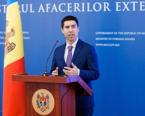 Парламент проголосовал за выход Республики Молдова из СНГ