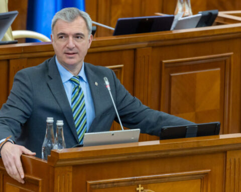 Парламент утвердил изменение статуса Джурджулештского порта на стратегический