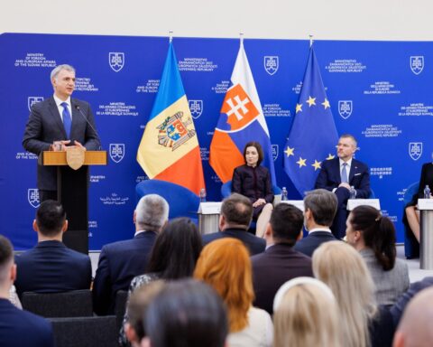 Подписание меморандума о сотрудничестве между Молдовой и Словакией в Братиславе