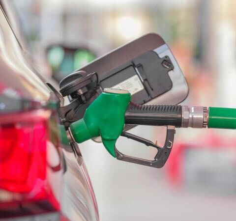 Польша устанавливает максимальные цены на бензин и дизельное топливо