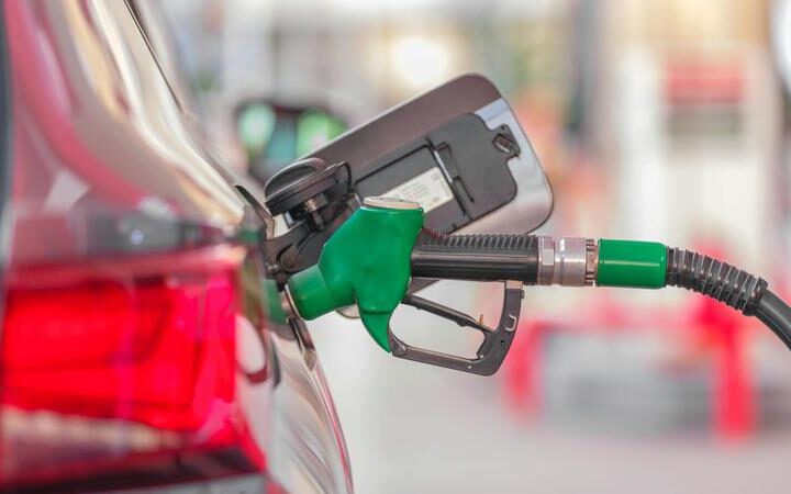 Польша устанавливает максимальные цены на бензин и дизельное топливо