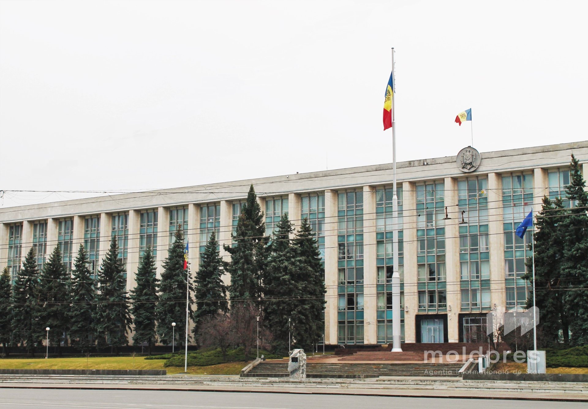 Правительство Молдовы разрабатывает меры для стабилизации топливного рынка