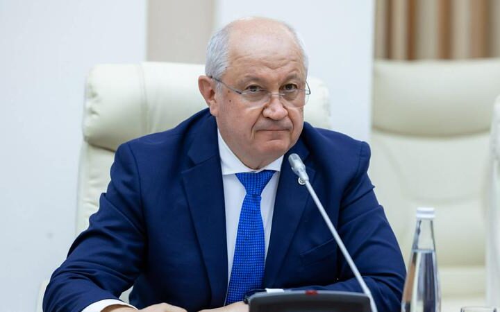 Премьер-министр Александр Мунтяну посетит Бухарест для участия в конференции