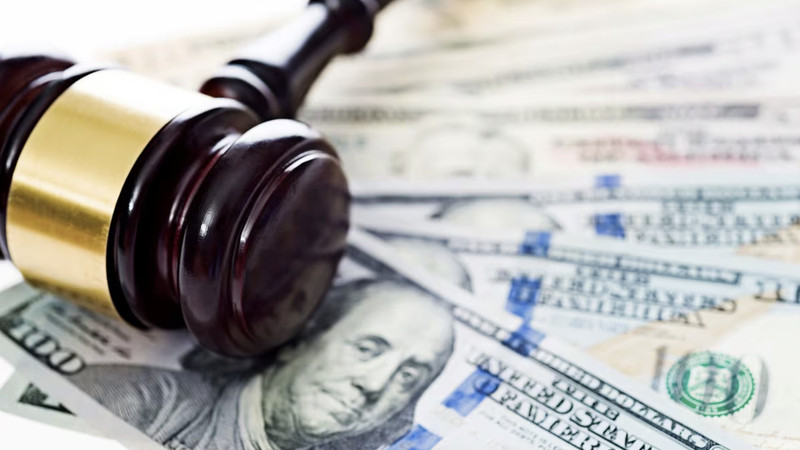 Решение по делу о вымогательстве 400.000 долларов в Молдове