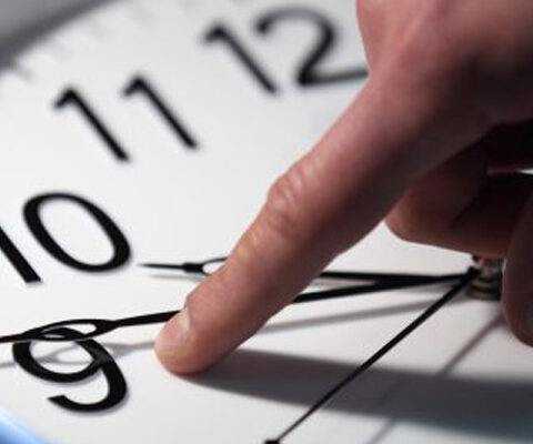 С переходом на летнее время часы в Молдове переведут вперед 29 марта