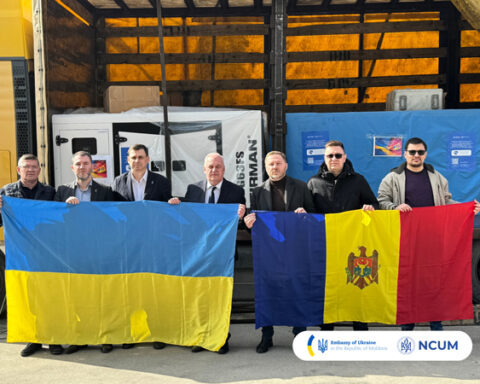 В Молдове в рамках кампании "Тепло для Украины" собрано почти полмиллиона леев на генераторы