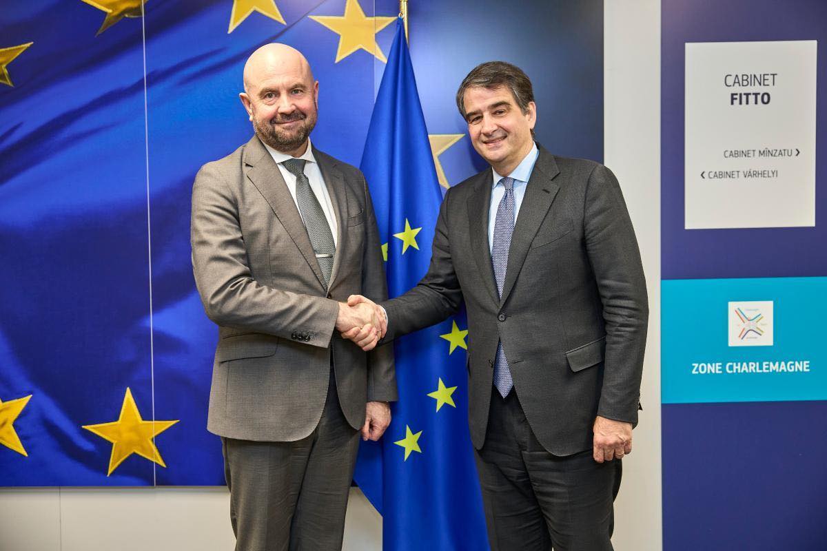 Вице-премьер Владимир Боля обсудил модернизацию железной дороги в Брюсселе