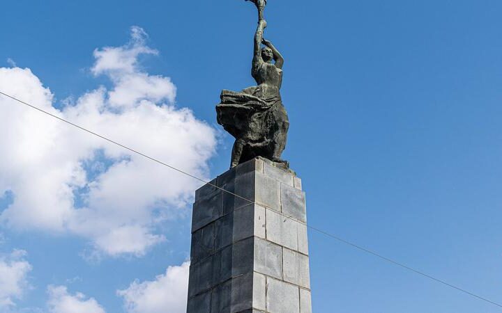 Запрос общественности о сносе советских памятников в Молдове