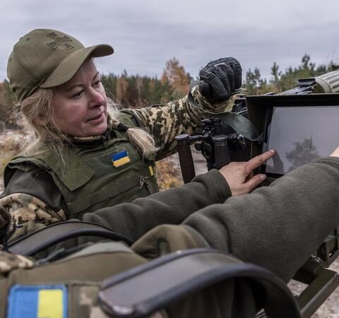 Женщины из Украины обучаются производству дронов в рамках специальной программы