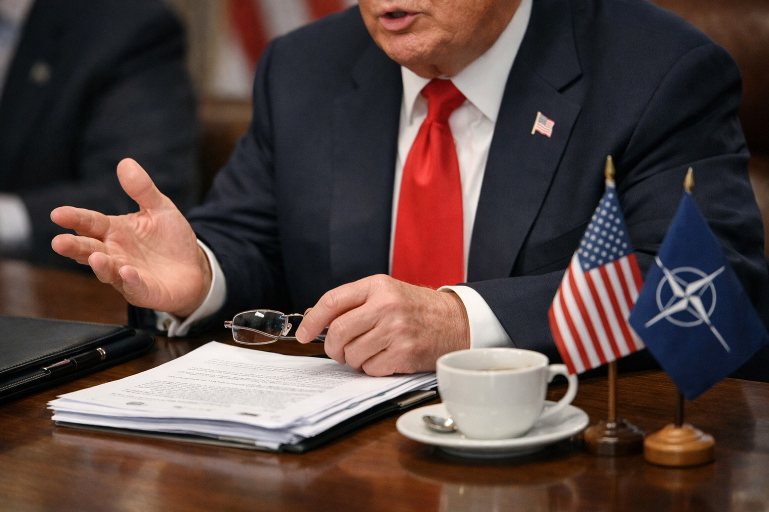 Трамп реагирует на отказ от баз в Европе: опасения за будущее альянса