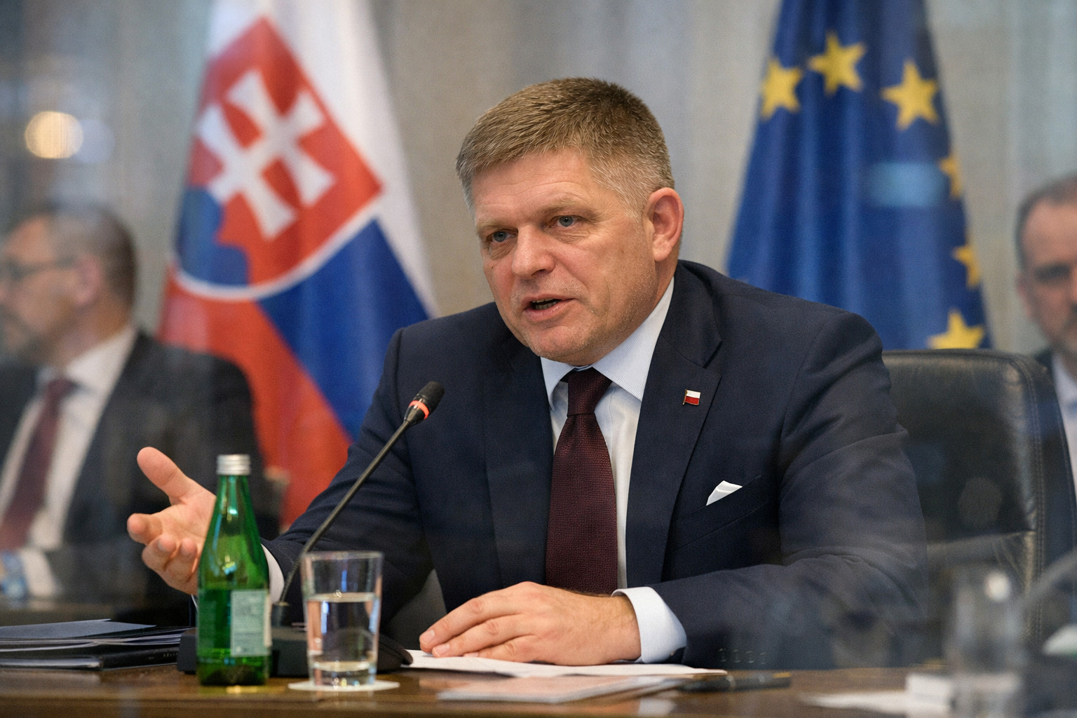 Премьер Словакии Фицо требует отмены санкций на российские энергоносители, игнорируя данные ЕС о независимости