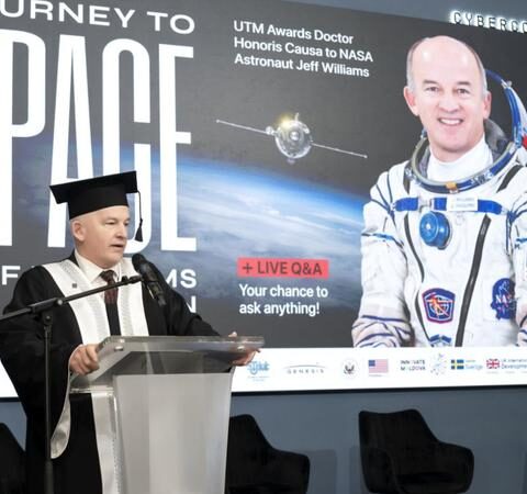 Астронавт NASA Джеффри Уильямс провел публичные лекции в Кишиневе