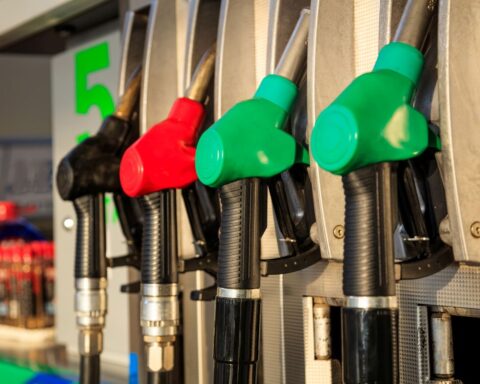 Цены на дизельное топливо в Молдове снижаются на 85 банов за литр