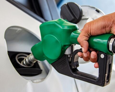 Цены на топливо в Молдове продолжают снижаться: дизель дешевеет на 95 банов