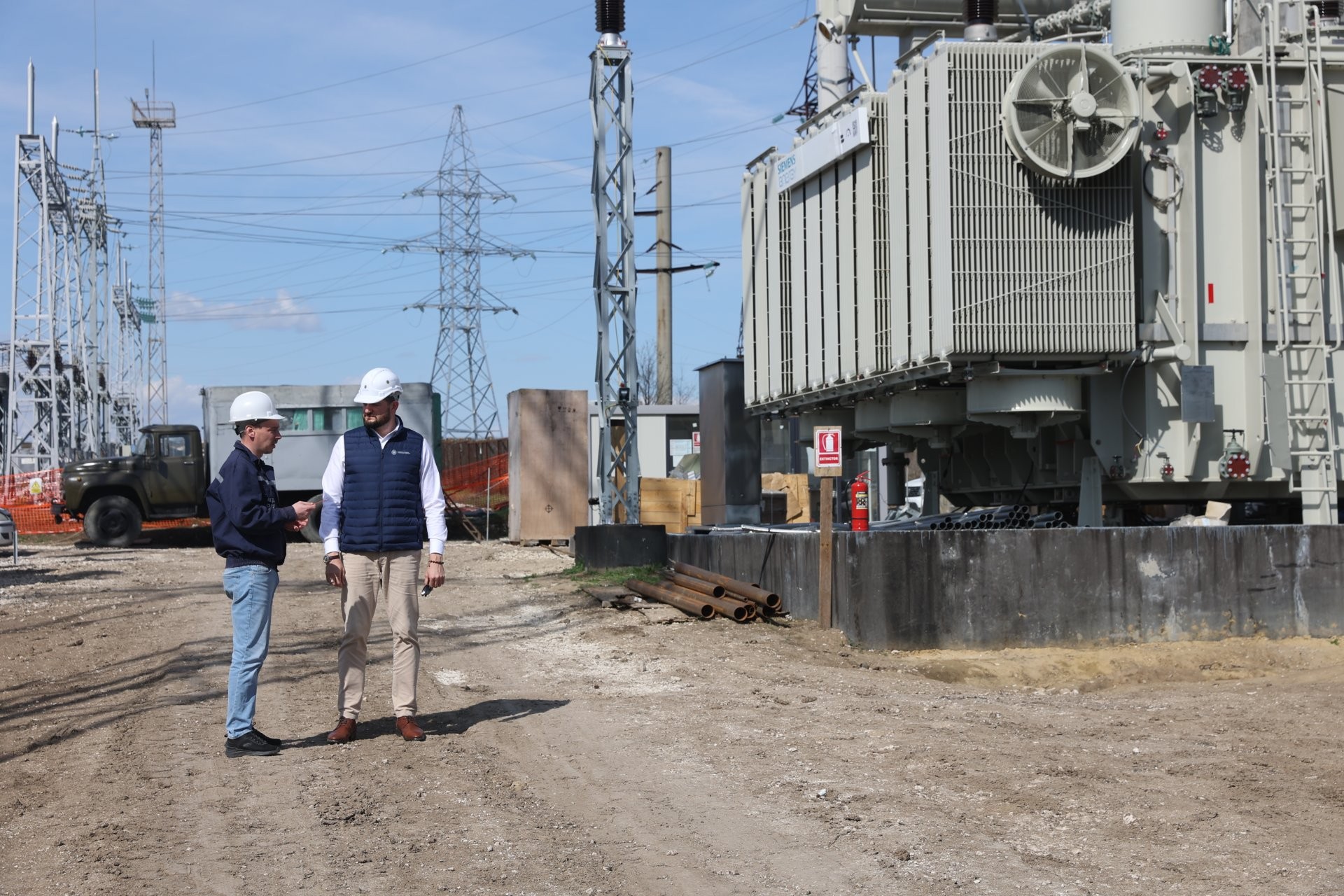 Министр энергетики Молдовы Дорин Жунгиету посетил Кишинёвскую электростанцию и заявил о штрафах за задержки работ